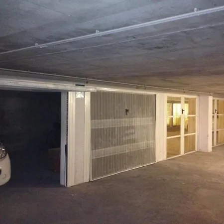 아파트 Peaceful Retreat In A Seafront Building